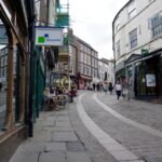 die engen alten Gassen in Durham in der Nähe der Kathedrale